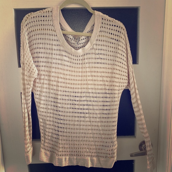 GUESS top - Picture 3 of 6